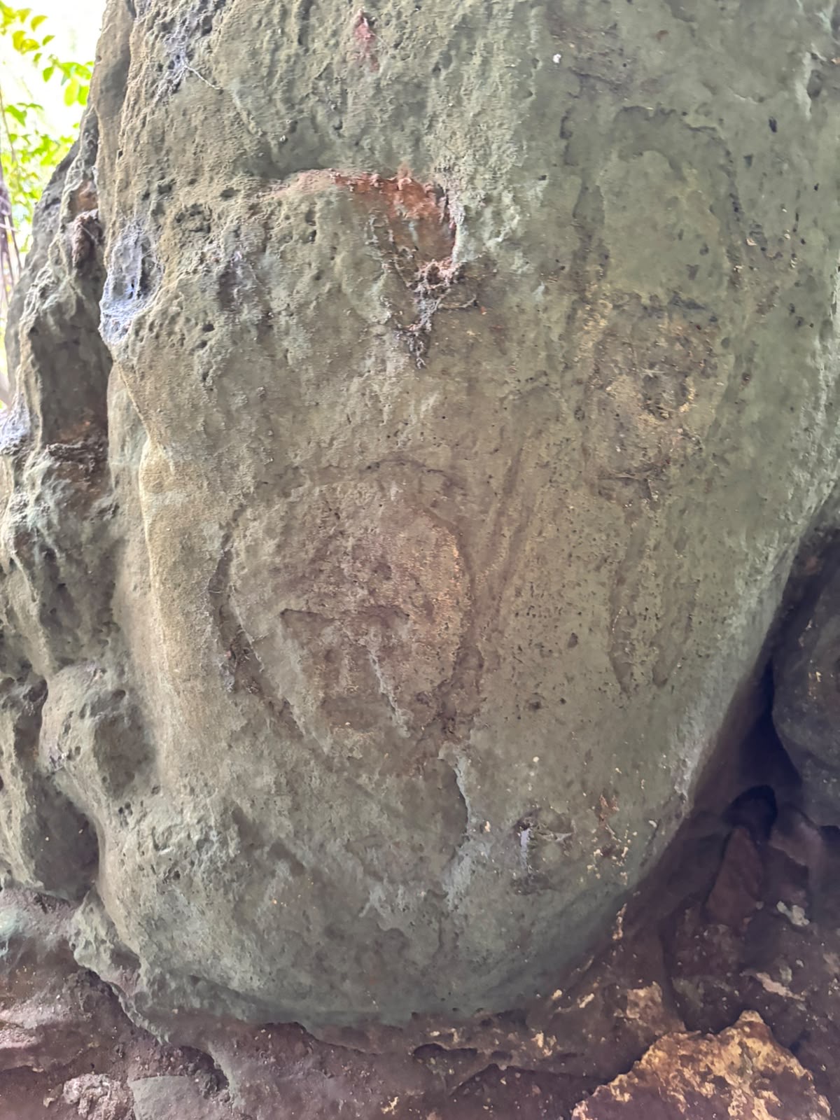 Artefak peninggalan pendahulu di Gua